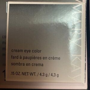 Metallic Taupe Cream Eye color